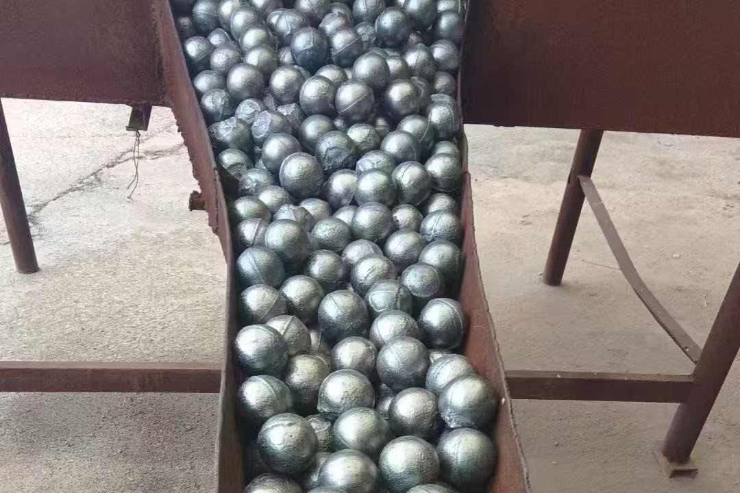 Boule de broyage à haute teneur en chrome